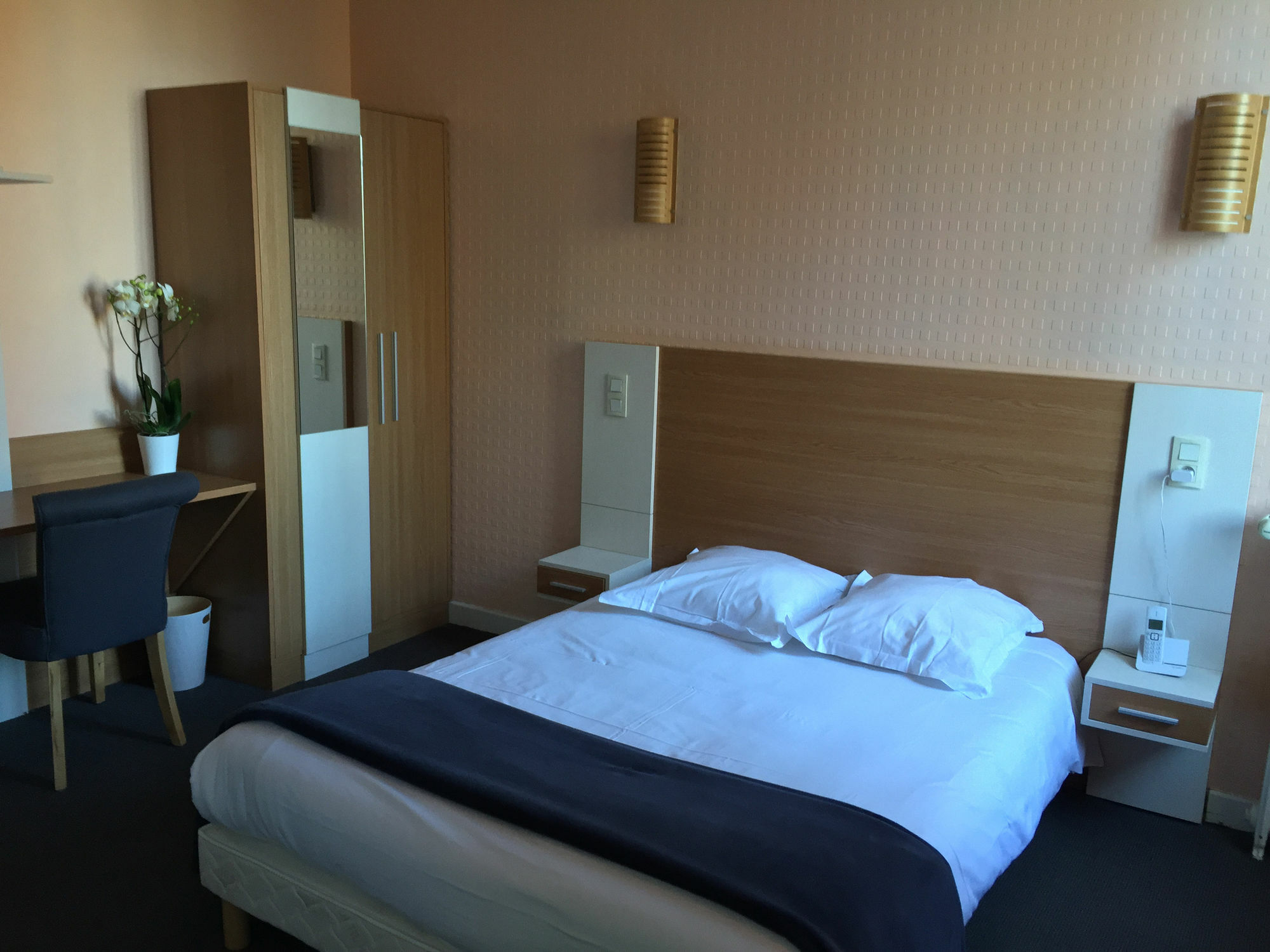 Citotel Hotel Le Chapon Fin Брив ла Гайард Екстериор снимка