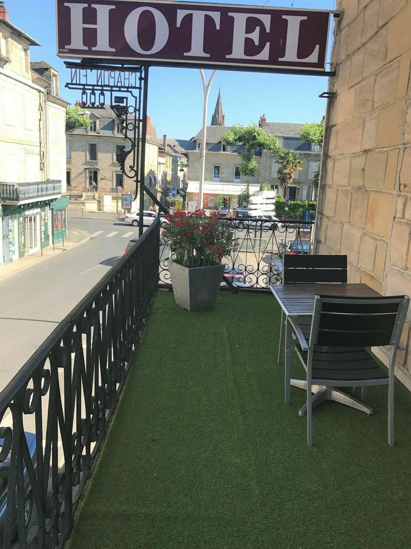 Citotel Hotel Le Chapon Fin Брив ла Гайард Екстериор снимка
