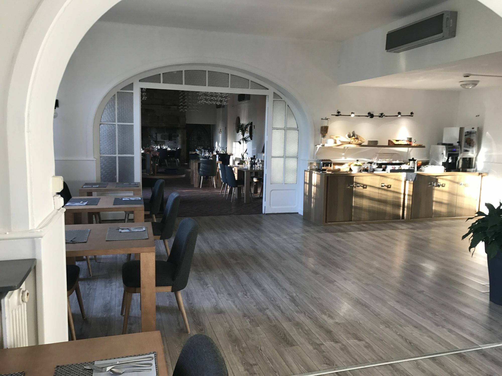 Citotel Hotel Le Chapon Fin Брив ла Гайард Екстериор снимка